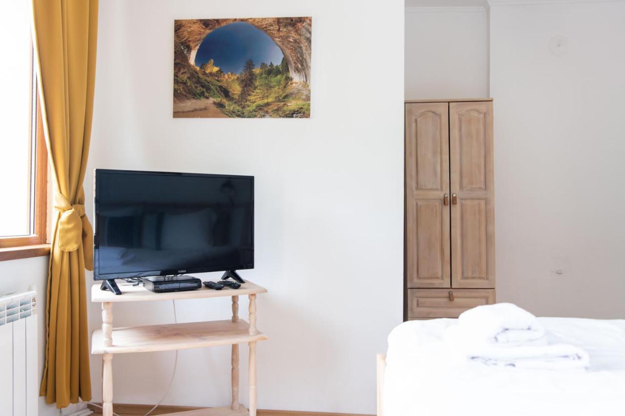 Guest House Rossy ترايغراد المظهر الخارجي الصورة