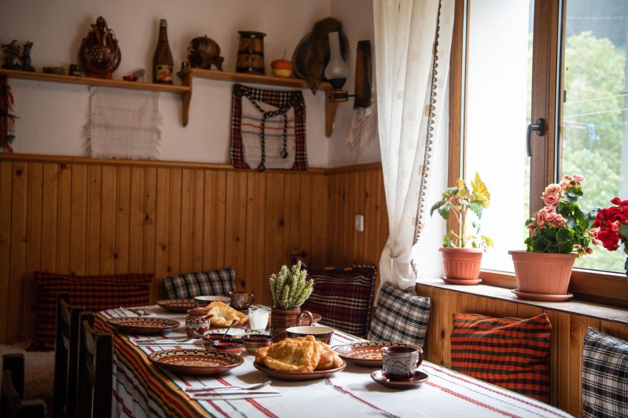 Guest House Rossy ترايغراد المظهر الخارجي الصورة
